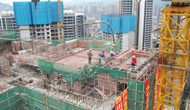 顺利封顶！金华片区棚改项目首栋住宅楼(图3)