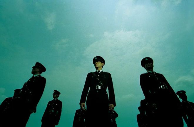 港片骨灰级清单！10 部经典作品闭眼入(图2)