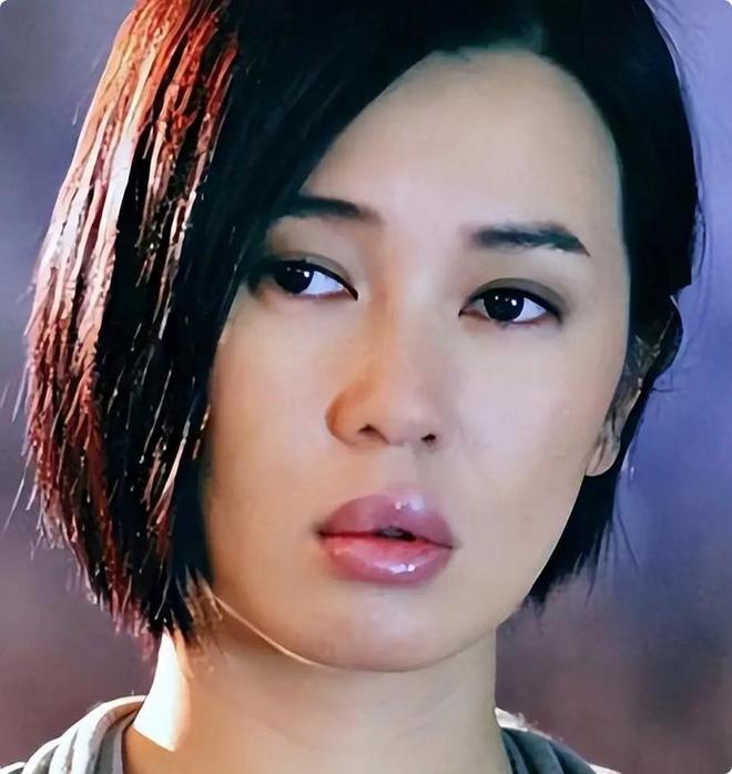 岁月不败真美人！《藏海传》余男亮相告诉你啥叫影视圈顶级美(图13)