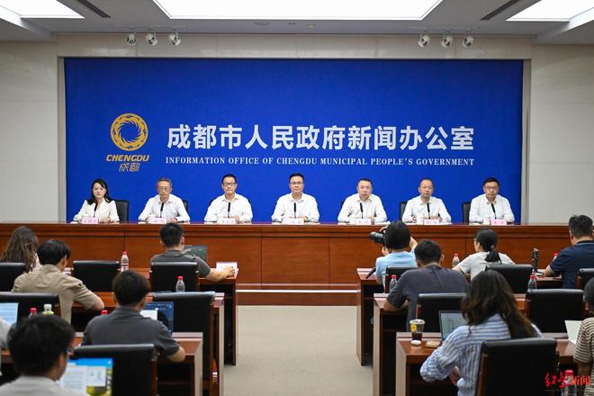 成都市郫都区持续深化“影视拍摄一件事”改革高效服务成都影视城企业