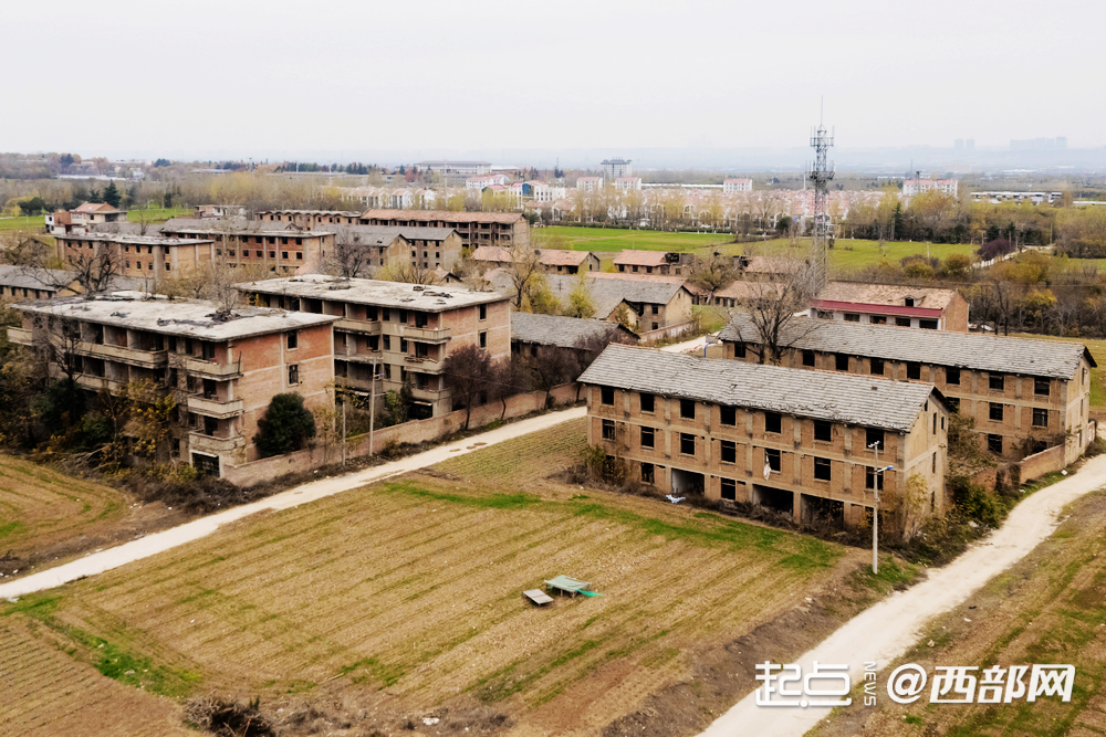 我家门口变了样｜西安风雷年代影视基地：钟楼往南20公里 藏着一座“时光片场”！(图7)
